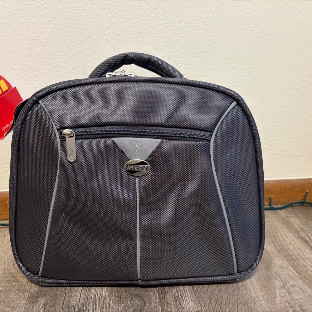 American Tourister Black Travel Bag